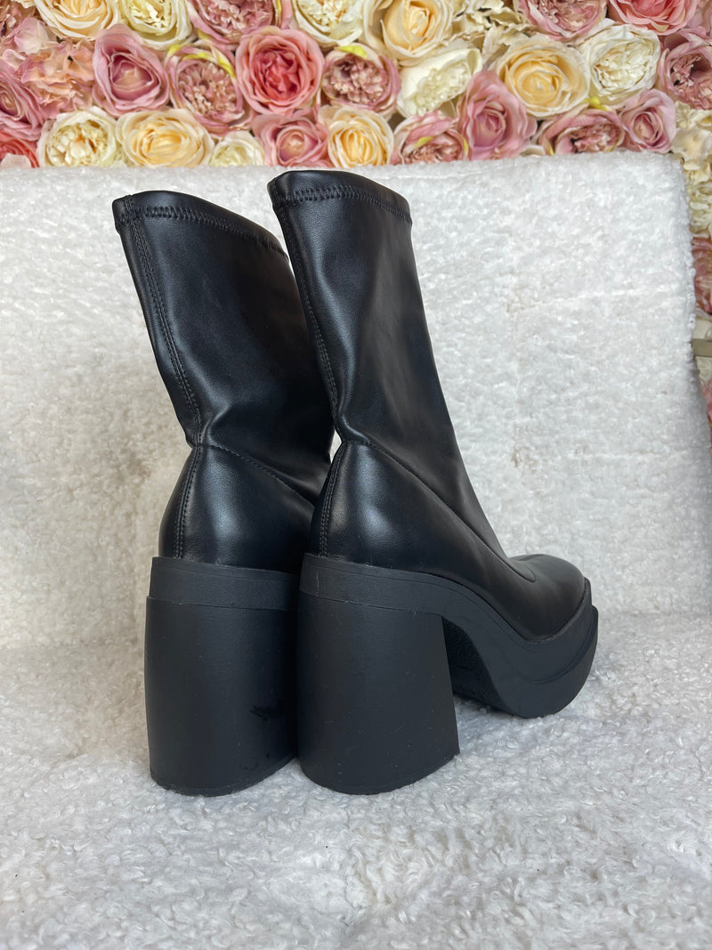 Bershka Ankle Boots Black Sz. 38 EU