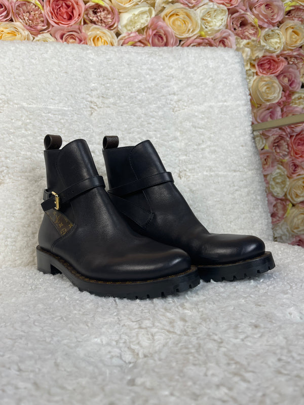 Louis Vuitton Boots Black Sz. 37.5 EU