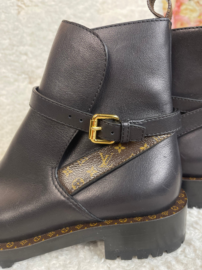 Louis Vuitton Boots Black Sz. 37.5 EU