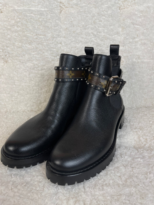 Louis Vuitton Discovery Ankle Boots Black Sz. 37.5 EU