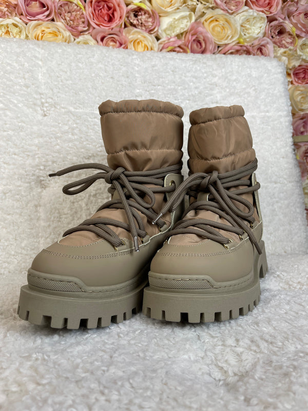 Inuikii Boots Beige Sz. 39 EU