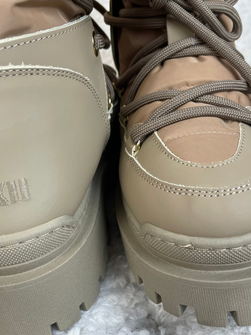 Inuikii Boots Beige Sz. 39 EU