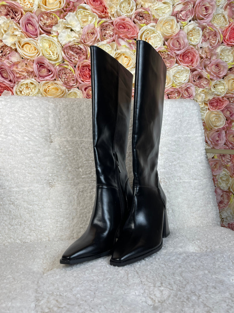 Stradivarius Boots Black Sz. 38 EU