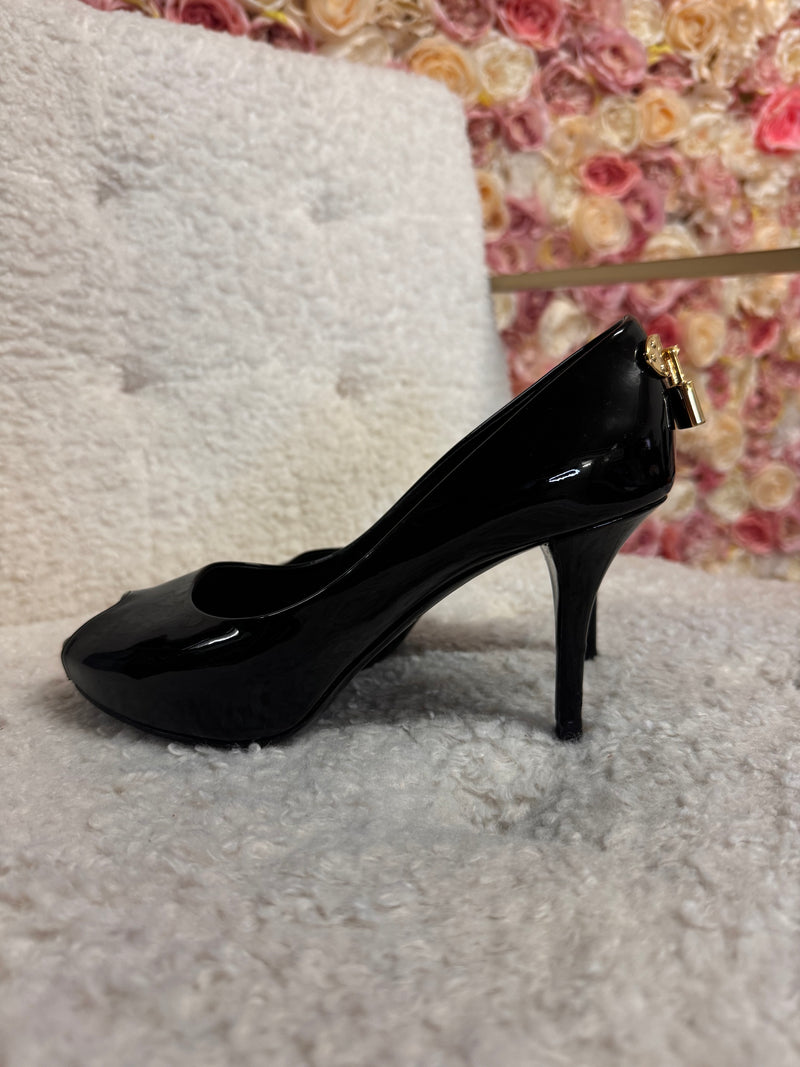 Louis Vuitton "Oh Really" Peeptoe Heels Black