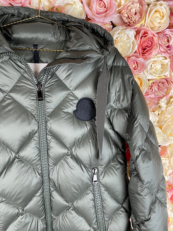 Moncler Long Quilted Down Jacket Green Sz. 38 DE (1)