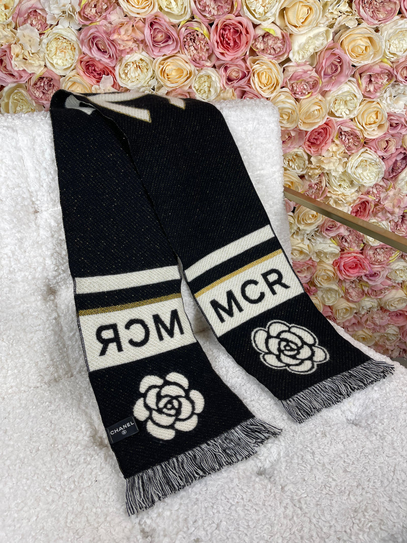 Chanel VIP Gift Manchester Cashmere Mix Scarf Black White