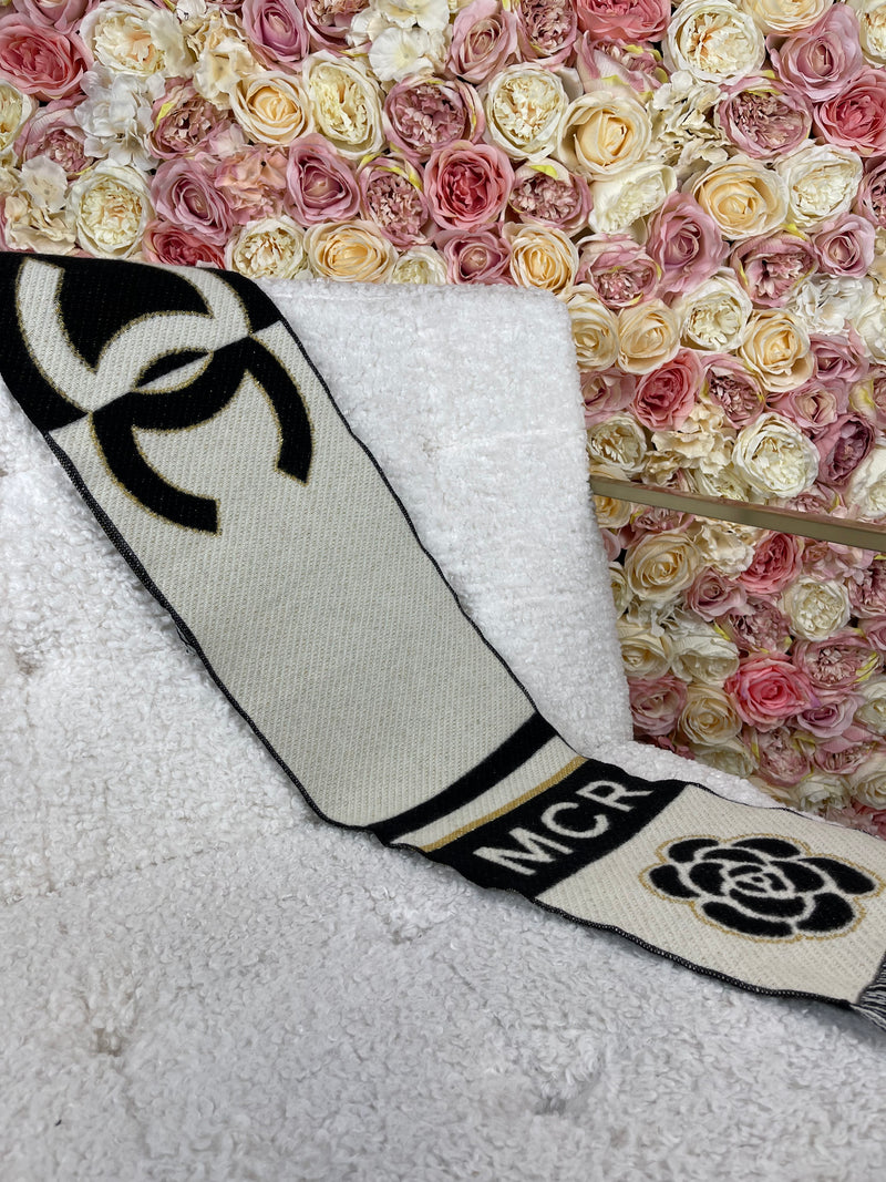 Chanel VIP Gift Manchester Cashmere Mix Scarf Black White