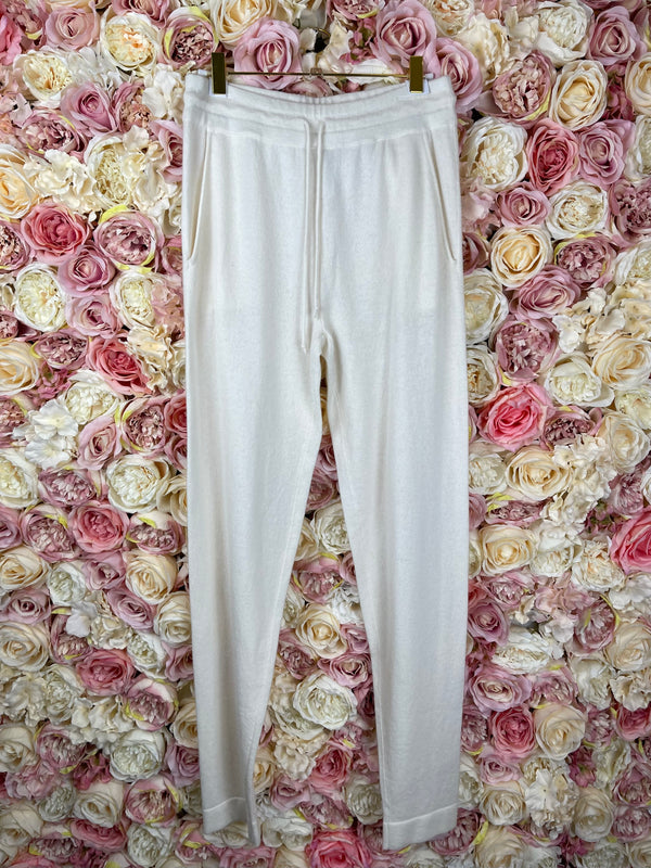 Kujten Cashmere Sweater Ivory Sz. S/M