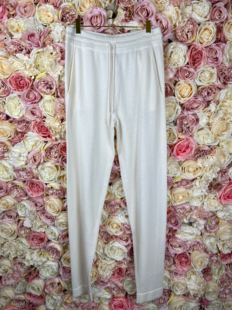 Kujten Cashmere Sweater Ivory Sz. S/M