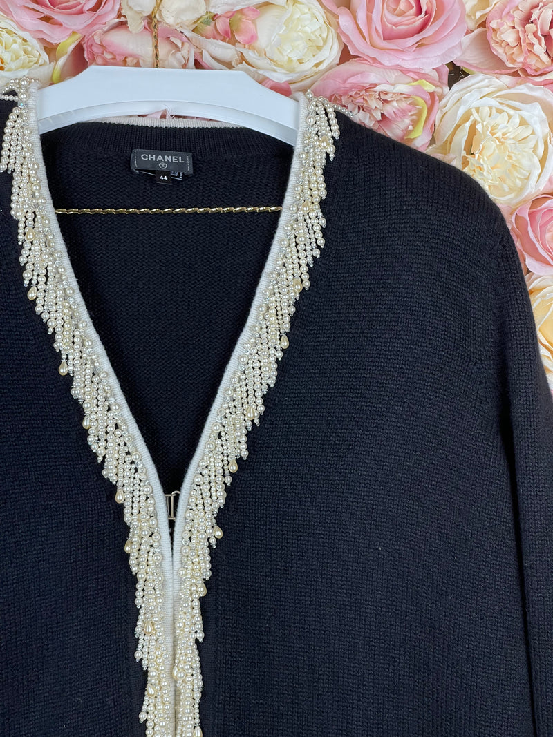 Chanel Cashmere Cardigan with Pearls Sz. 42 DE