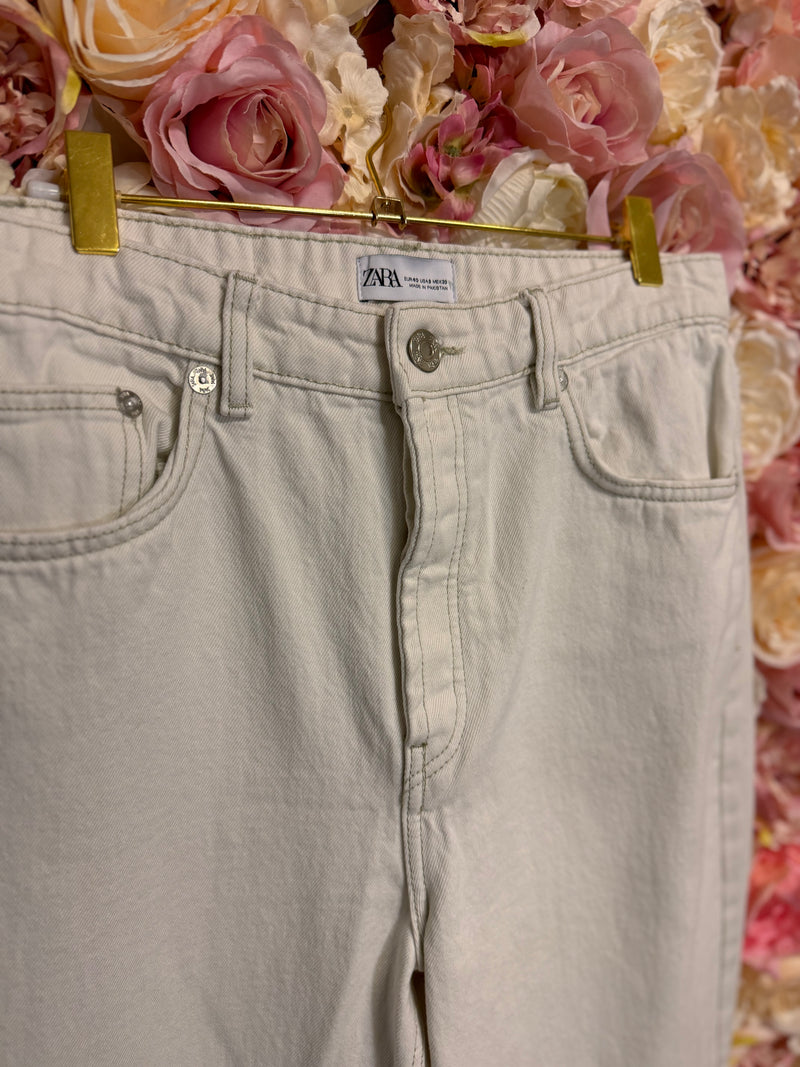 Zara Jeans Mom Fit White