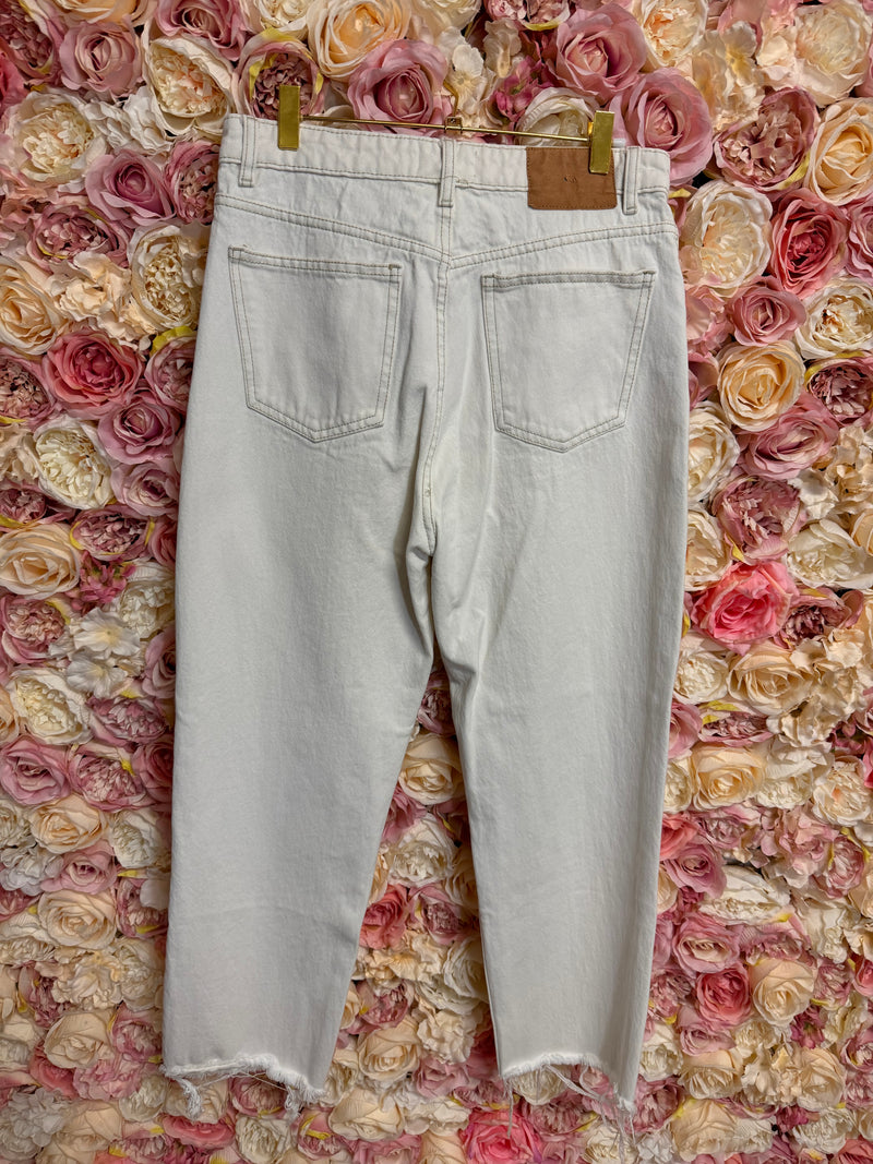 Zara Jeans Mom Fit White