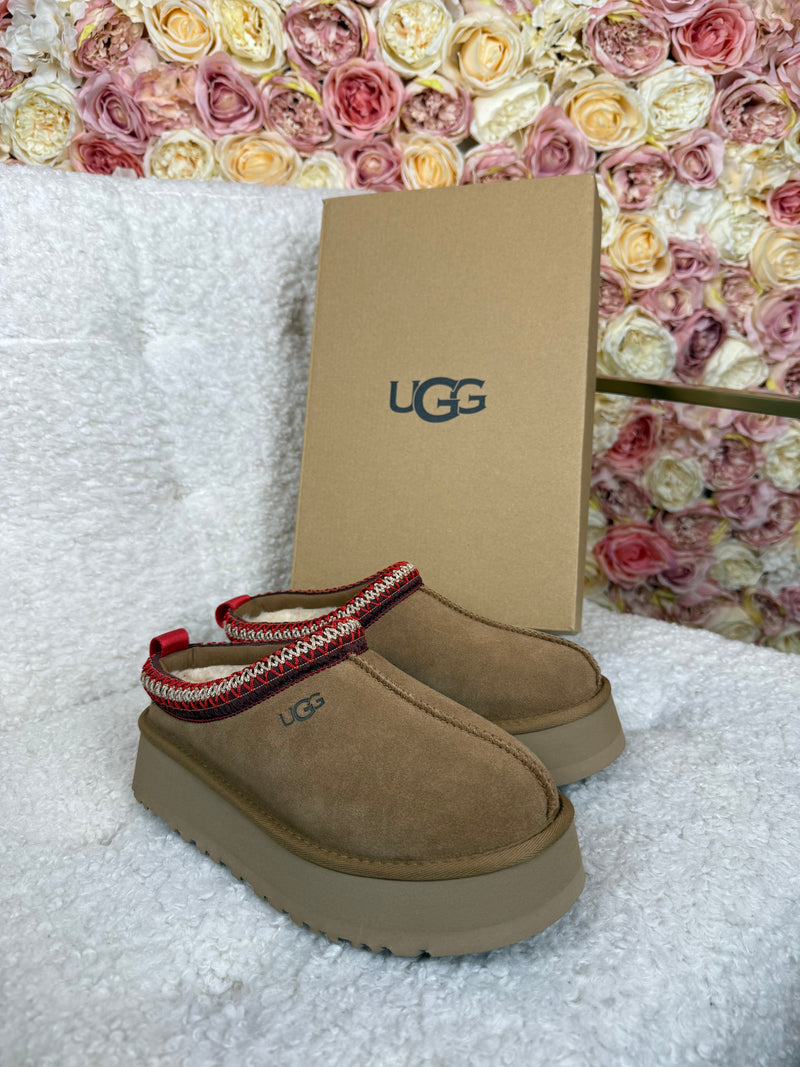 UGG Plattform Slippers Chestnut Sz. 38 EU