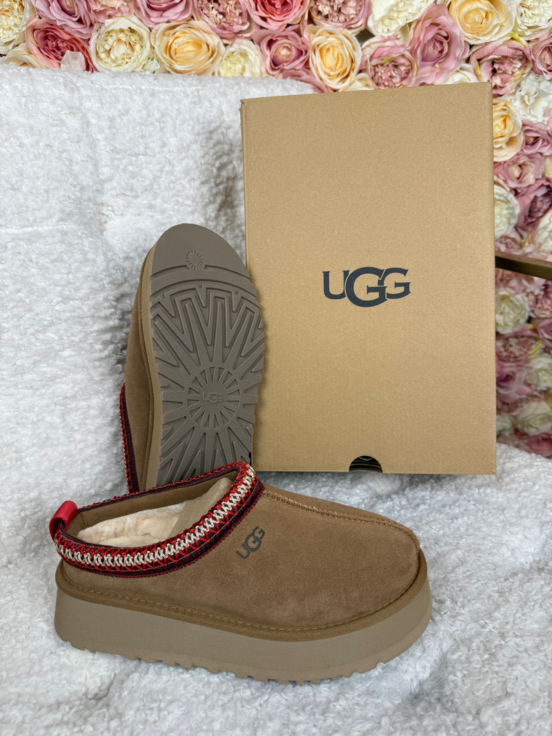 UGG Plattform Slippers Chestnut Sz. 38 EU