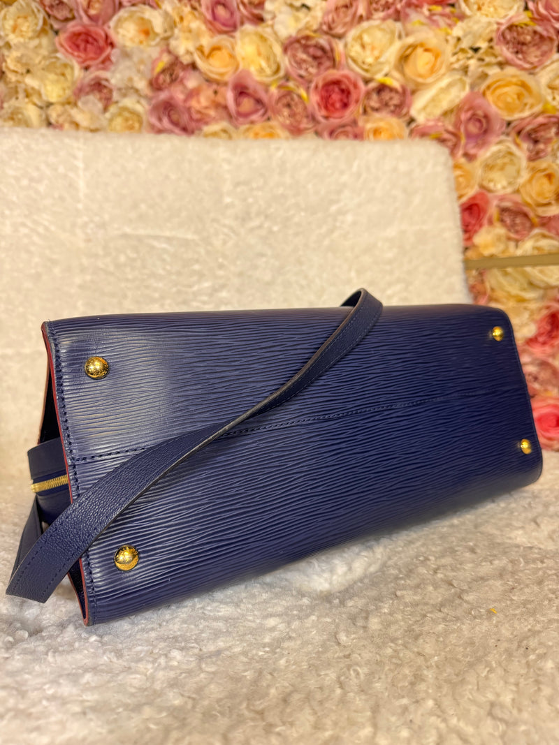 Louis Vuitton Bag with Epi Leather Blue