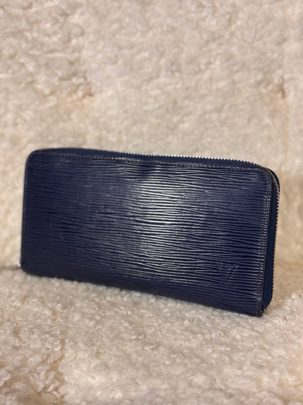 Louis Vuitton Wallet with Epi Leather Blue