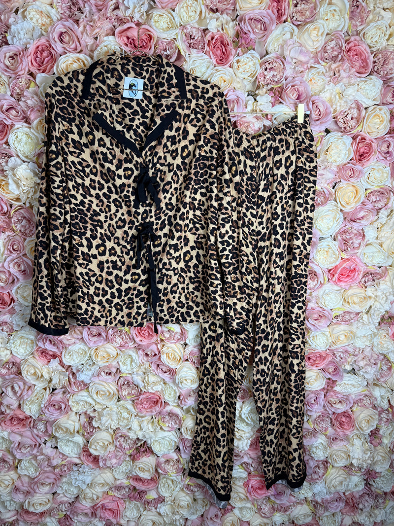 Sleeper Blouse & Pants Set Leo Print Sz. M