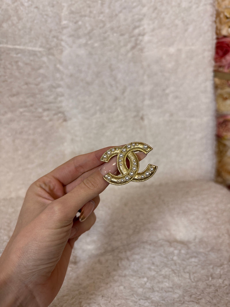 Chanel Pearl Brooch Gold