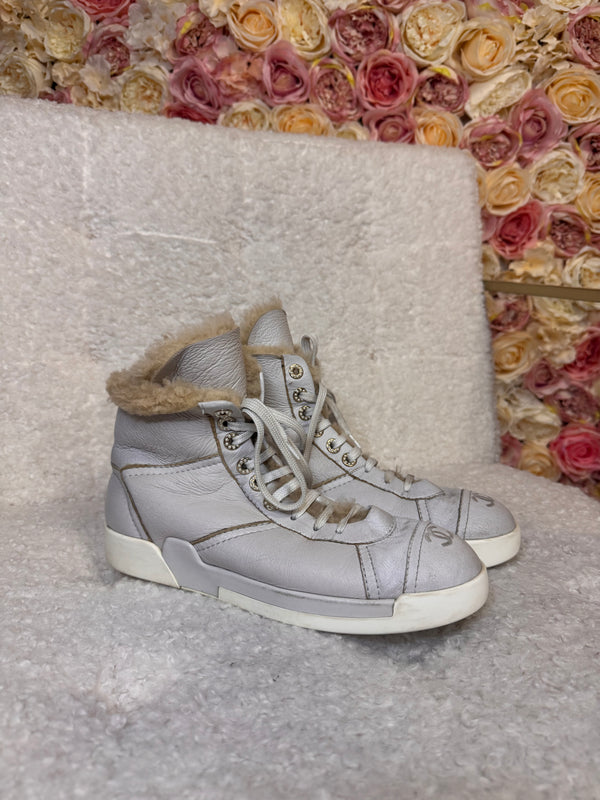 Chanel Sneakers with Lambskin Light Grey