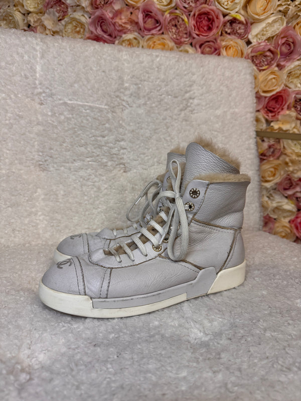 Chanel Sneakers with Lambskin Light Grey