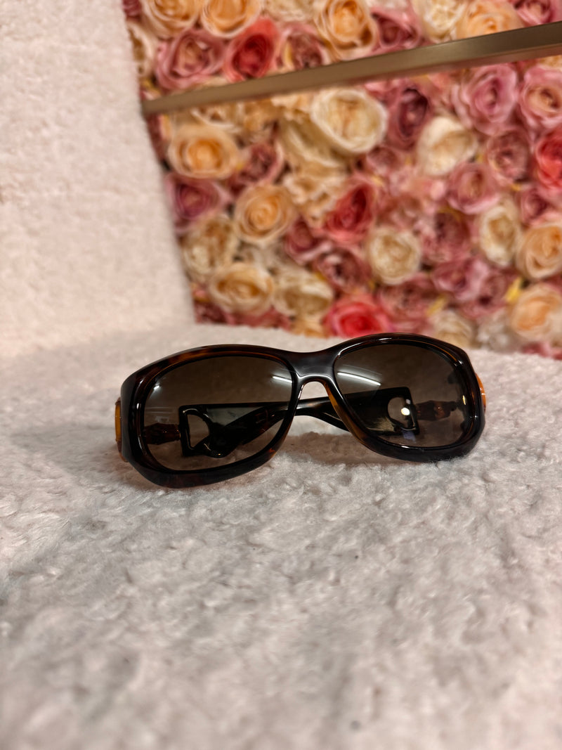 Gucci Sunglasses with Bamboo on side