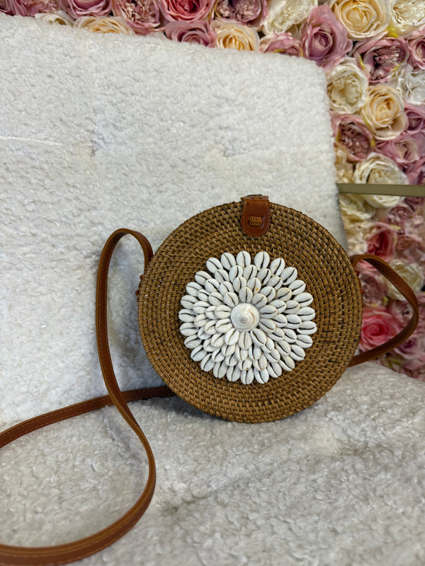 No Name Round Raffia Bag with Shells Brown & White