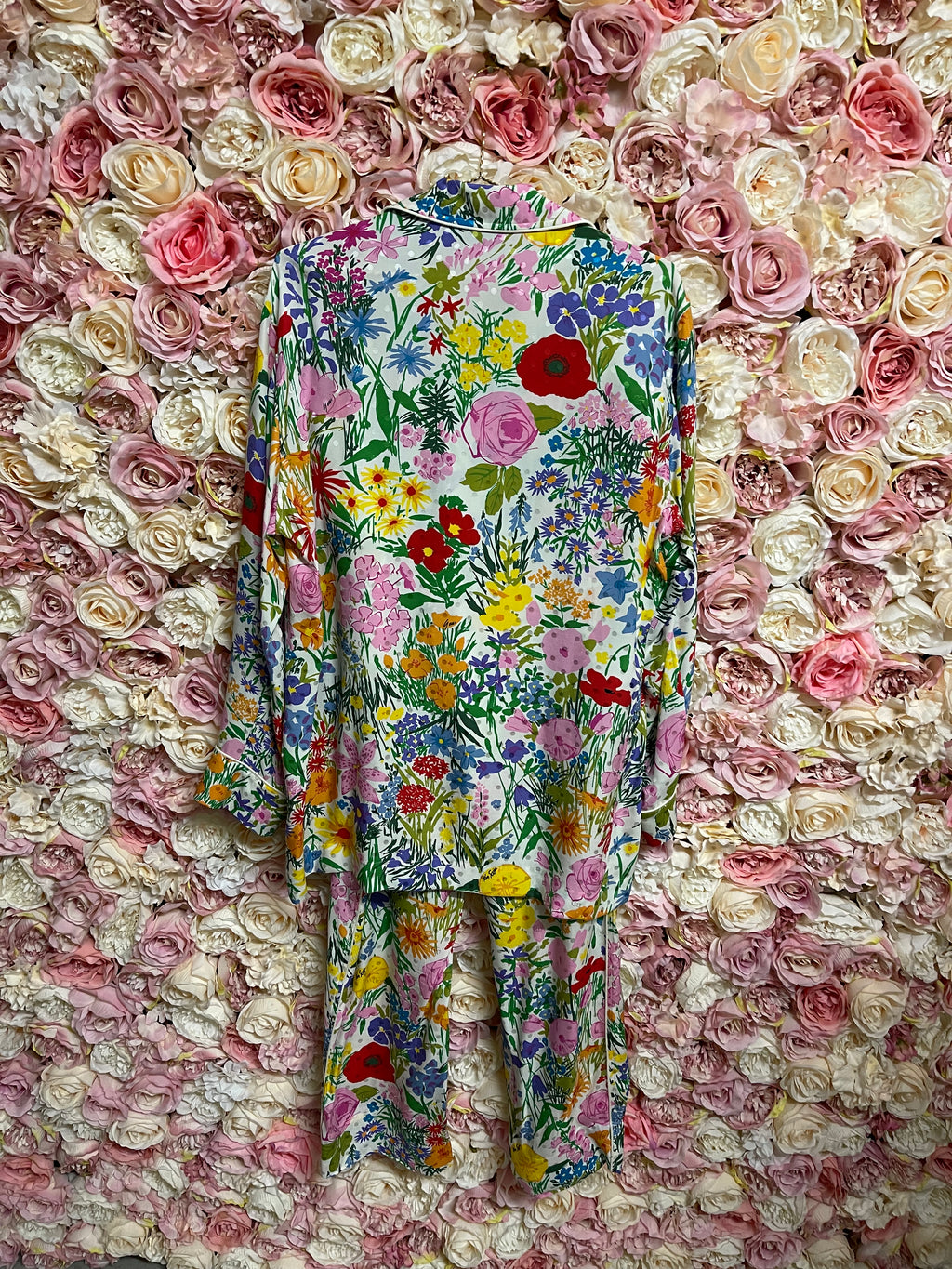 Gucci Silk Set Blouse & Pants white with colorful Flowerprint