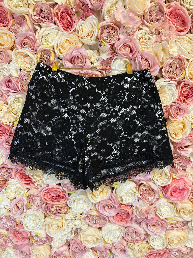 Alexis Lace Shorts Black