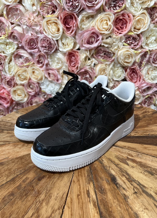 Nike Air Force 1 Black Shiny